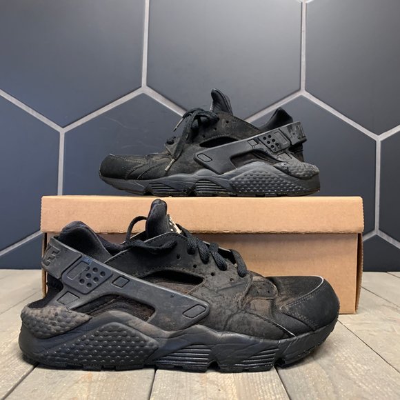 huarache triple black